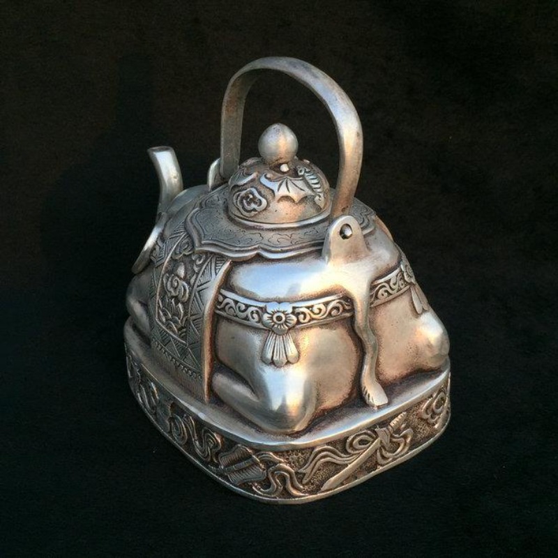 Statue di Elefanti Intagliate  - Collectible Vintage Wine recensione e prezzo